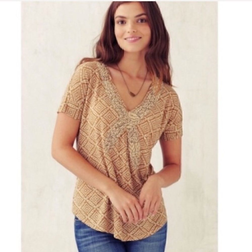 Anthropologie C. Keer Diamond Tile Top